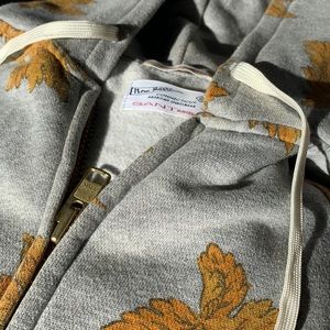 GANT zip up hoodie with leaves 🍁